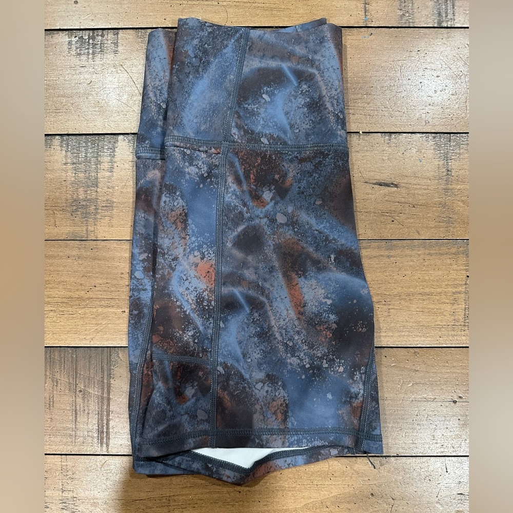 Fabletics Bike Shorts - Picture 5 of 5